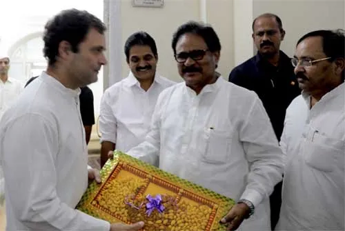rahul gandhi - thirunavukkarasar